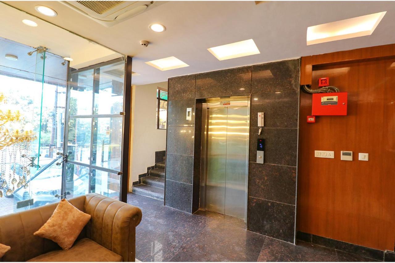 Fabhotel Corporate Stay Noida Exterior photo