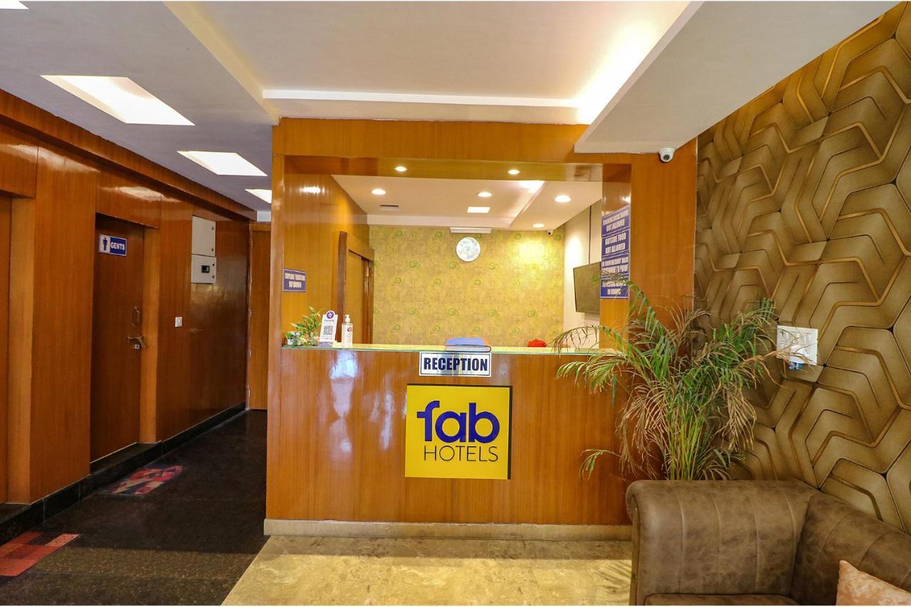 Fabhotel Corporate Stay Noida Exterior photo